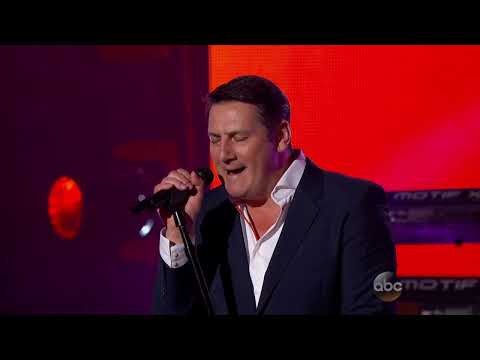 Jimmy Kimmel Live: 11/10/14 - Spandau Ballet Performs "True" on Jimmy Kimmel Live.