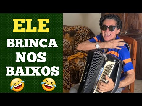 Esse Sanfoneiro TOCA nos BAIXOS da SANFONA como se FOSSE nas TECLAS e ainda brinca com o SOLO