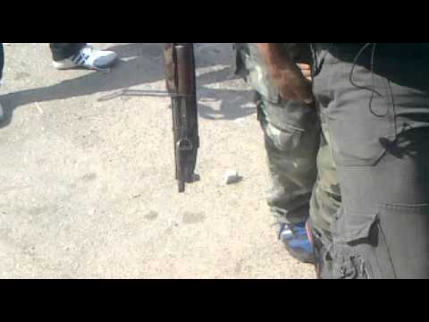 إصابة احد قادة سرايا كتيبة عبدالله بن عمر في معركة السيطرة على مخفر المخيم في درعا