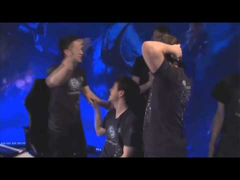 Yellowpete High Five Fail #LeagueVines