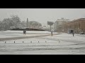 piazza garibaldi a teramo con la neve alle 7 di mattina