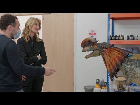 Jurassic World Dominion Cast meet dinosaur animatronics