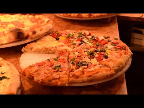 Pizza deliciosa em Veneza, Itália (Antico Forno)