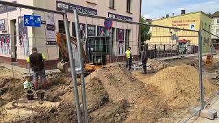 Wideo1: Trwa remont ul. Kr�tkiej i Kr�lowej Jadwigi w Lesznie