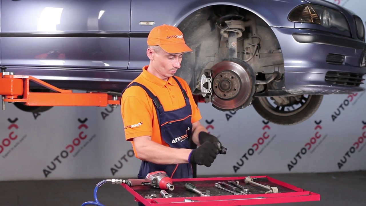 Byta stabilisatorstag fram på BMW E46 – utbytesguide