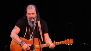 STEVE EARLE: Lonelier Than This