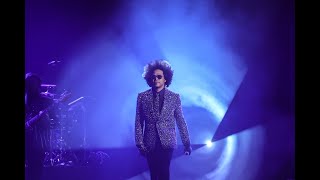 Maxwell Performs Michael Jackson Tribute &quot;The Lady In My Life&quot; | Billboard Music Awards 2022