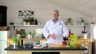 Sour Cream and Sweet Chilli Dip with Sweet Chilli Salsa Tortilla Chips