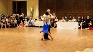 Paloma Berríos & Maximiliano Alvarado interpretan Esta Noche de Luna