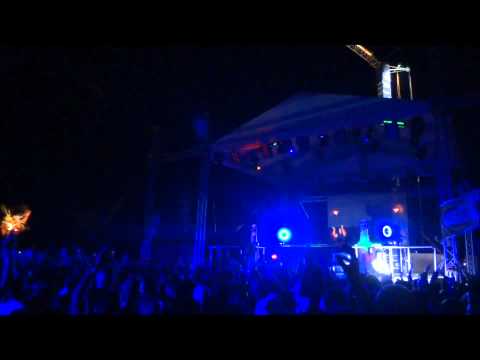 Sebastian Ingrosso drops Third Party`s Duel @ Club Papaya   Zrce, Croatia 20 08 11