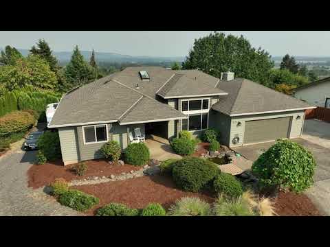 SOLD !!! 259 NW Brier Ave Presented by The Kelly Group Real Estate