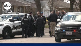 Stabbing spree leaves 4 dead in Illinois