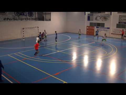 Oportunitat de gol del porter del FS Alberic