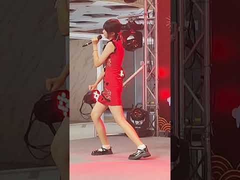 230121 (Friend Fancam) Kiss Kitsune - Diving Catch @ Chinese New Year Idol - The Market Bangkok