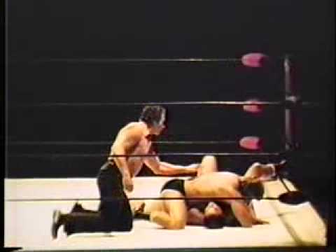 Paul Orndorff vs Chris Tolos
