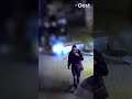 Twee vrienden worden uit het niets aangevallen door een grote groep mannen in Hengelo | RTV Oost
