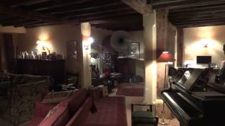 "Silent night, Holy night".  Beniamino Gigli.