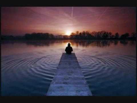 "SILENCIOH" ENTRE EL PISO Y LA PUERTA THERAPIA