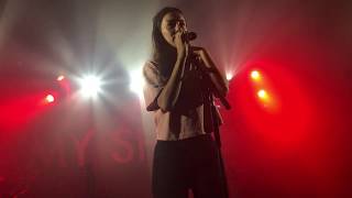 Amy Shark - Love Monster Tour 2019 Paris live - Drive you mad