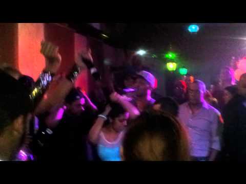 Jhon Distrito Ft. La Delfy - Dame Leche (Live)