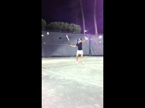 Isabel Pacheco hitting forehands
