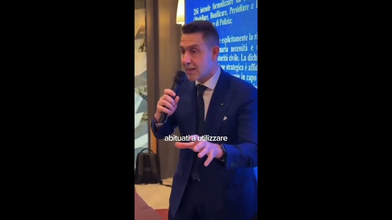 VANNACCI: "ESERCITO A TERMINI INUTILE, SERVONO AD ESEMPIO I PARACADUTISTI IN LUOGHI COME ROGOREDO"