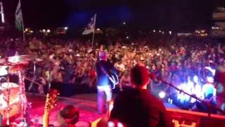 Randy Rodgers taking the stage at LJT 2013