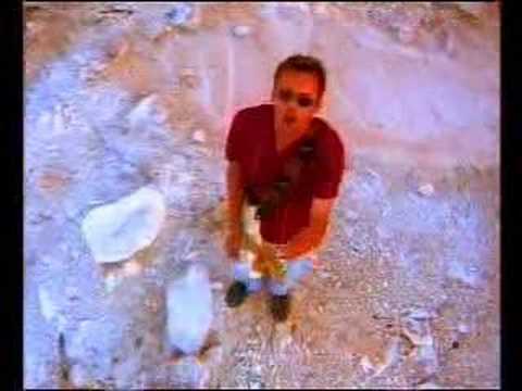 LETECI ODRED - Denis Dumančić - Zbog tebe oženiti se neću - gaduro volim te