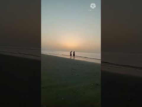 Beach lovers #goldenhour #sunsetlover #shorts