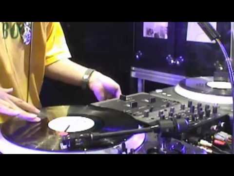 Beastie Boys: Mixmaster Mike Intro & Triple Trouble (Live)