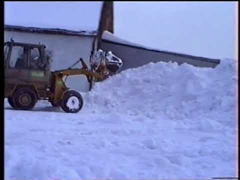 Schneeberäumg Sportplatz Sayda März 1996