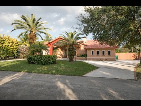 11175 SW 108 Ct Miami, FL 33176
