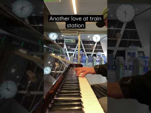 Another love at train station #piano