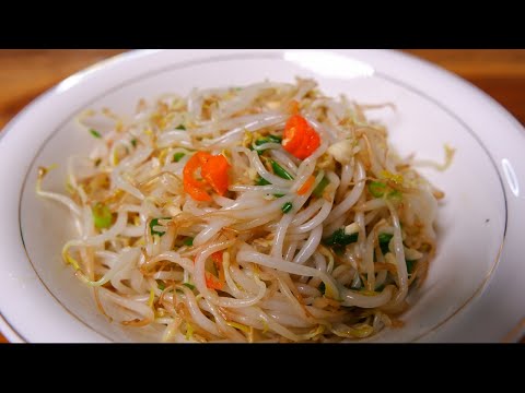 Bean sprouts is delicious without stir fry. The bean sprouts are fresh and crunchy :: delicious food
