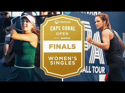 Anna Leigh Waters vs Lea Jansen at the Veolia Cape Coral Open