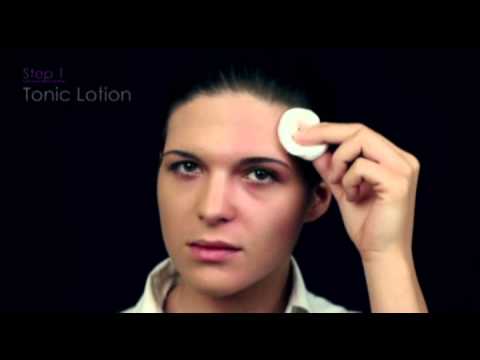 Crema da lentiggini di spalla Affronti il pacco con senape da posti di pigmentary