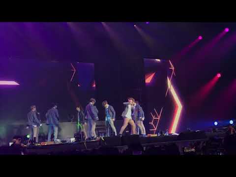 170922 Wanna one - Hands on me