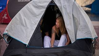 Madrid: Demonstrierende schlagen Töpfe gegen Spaniens Wohnungskrise