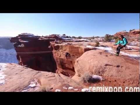 Boyfriend pushes Girlfriend off cliff - Insane Rope Swing