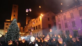preview picture of video 'Egea illumina il Natale di Alba'