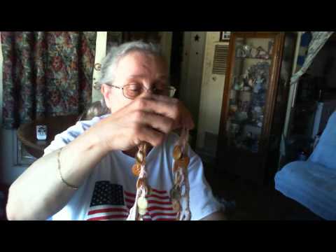 Crochet Button Necklace.wmv