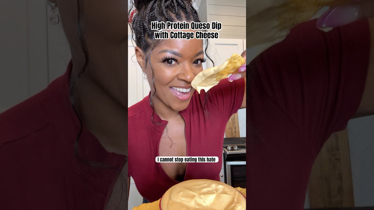 High Protein Quese Dip with Cottage Cheese and only 3 simple ingredients! #protein #cottagecheese