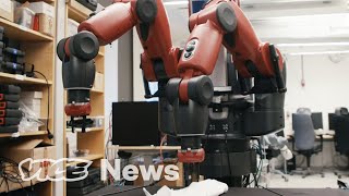 Video: Sweden falls in love with the Cashless, Microchip Implant future - Vice News