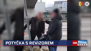 Zlámaná žebra po potyčce s revizorem v Praze: Incident ukazují záběry, policie hledá svědky