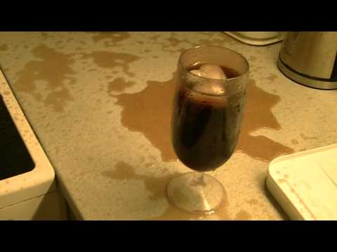 MongoTV_226 - Rygestop Dag 4 - Cola Sprøjtet Ud Køkken