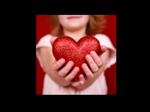 download lagu mp3 mp4 O Femme, download lagu O Femme gratis, unduh video klip O Femme