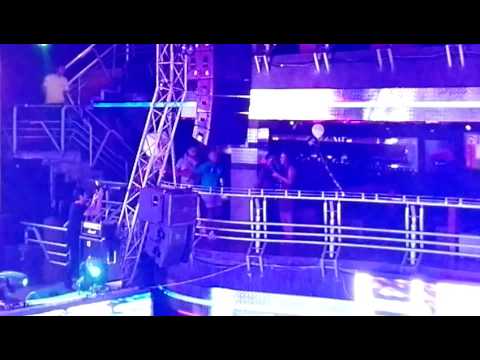 (25.02.2017) Alyssa Edwards M&G @ Exodo's The Realness (Lima, Peru)