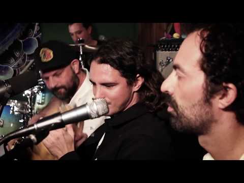 Cabeza de Vinil - Keloide ( En vivo desde TigerKiss Design Lab)