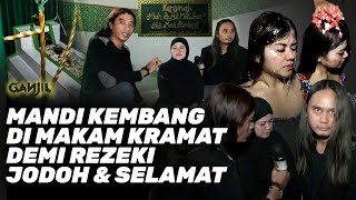 Download lagu Demi Jodoh, Rezeki & Selamat. Ritual Mandi Kembang Tengah Malam di Makam Kramat Bogor mp3
