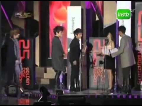 101209 SHINee Wins 2nd Disk Bonsang Awards @ GDA 2010